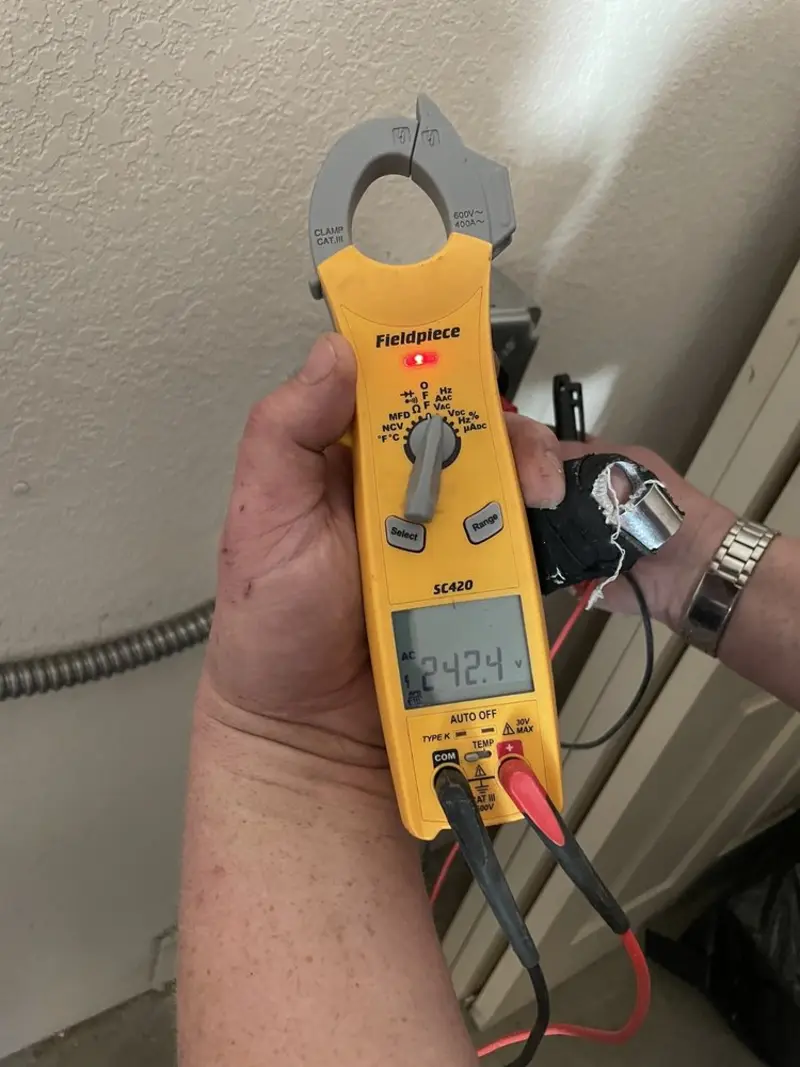 Voltage testing with clamp meter during Generator Installation in Dolton